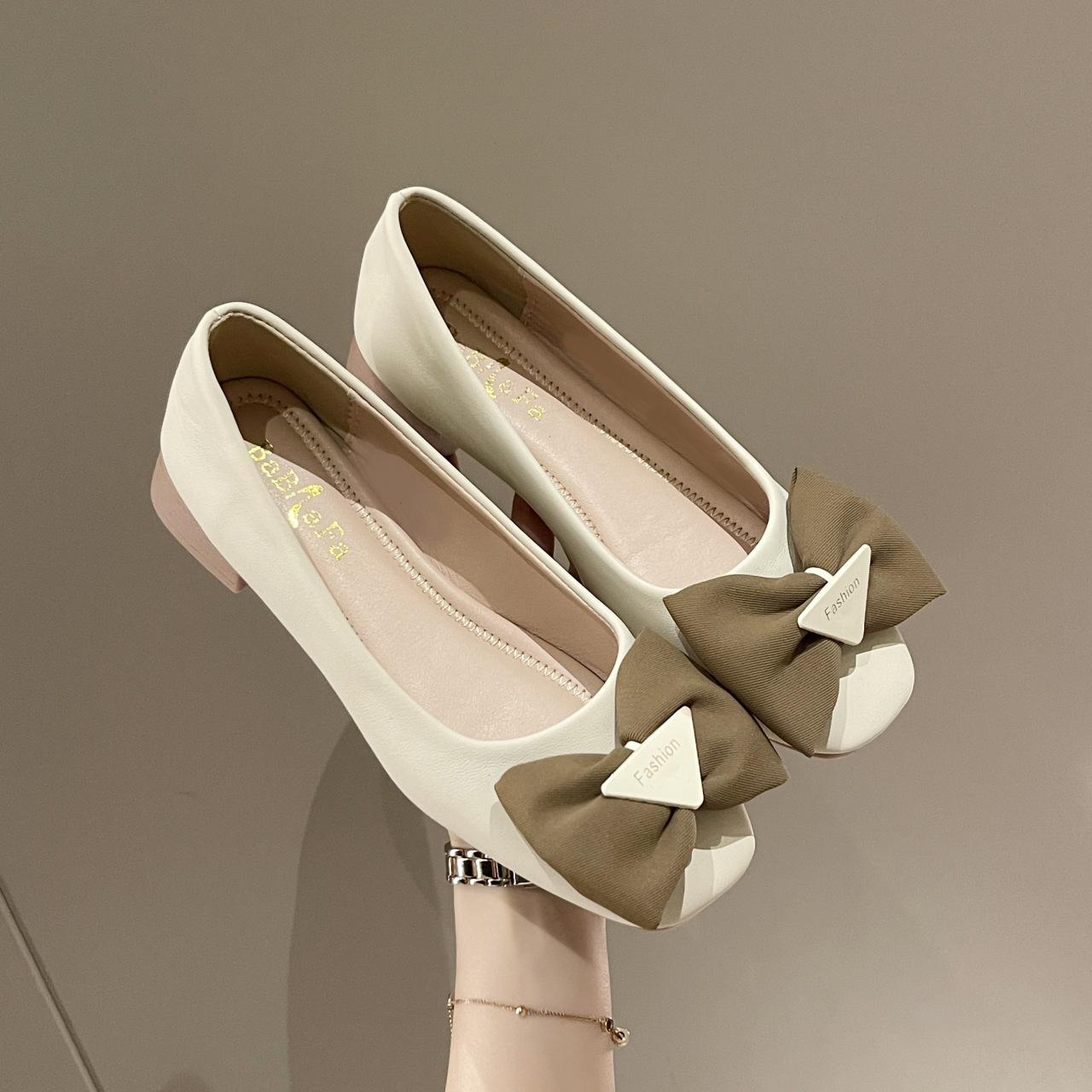 

Модные туфли из мягкой кожи на толстом каблуке, женские, новинка 2025 года, на низком каблуке, дышащие, с бантом, с квадратной головкой, на среднем каблуке, туфли Doudou 35 бежевый