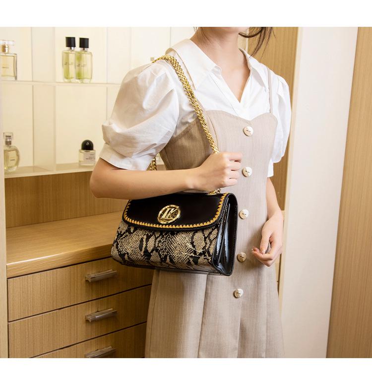 Snake Print Patent Leather Chain Shoulder Bag