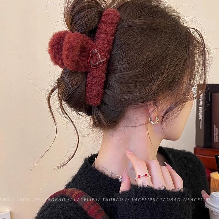 

Love plaid lamb wool grab clip large shark clip hairpin women s back of the head new autumn and winter clip hair accessories
