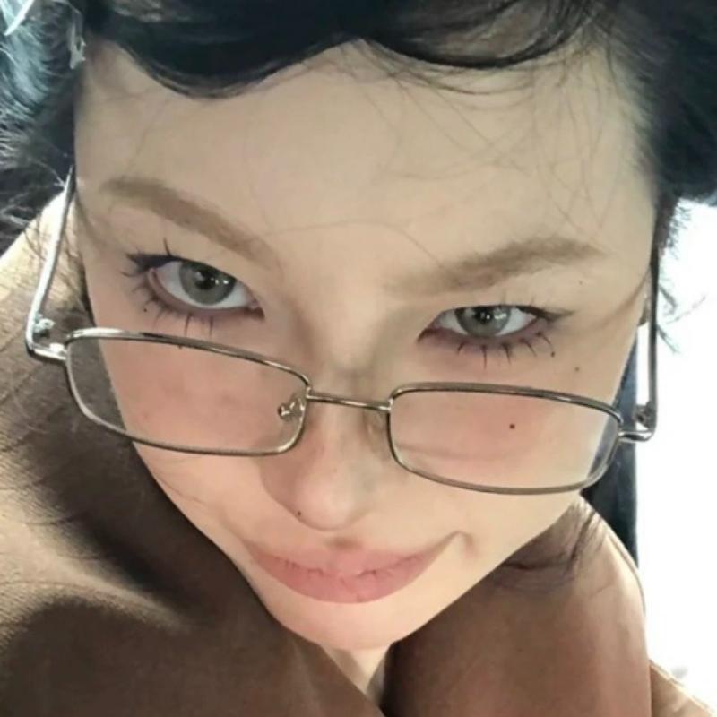 

Fashion Square Frame Glasses Retro Reading Glasses Anti Blue Light Presbyopic Glass for Women Men Metal Clear Lens Glasses