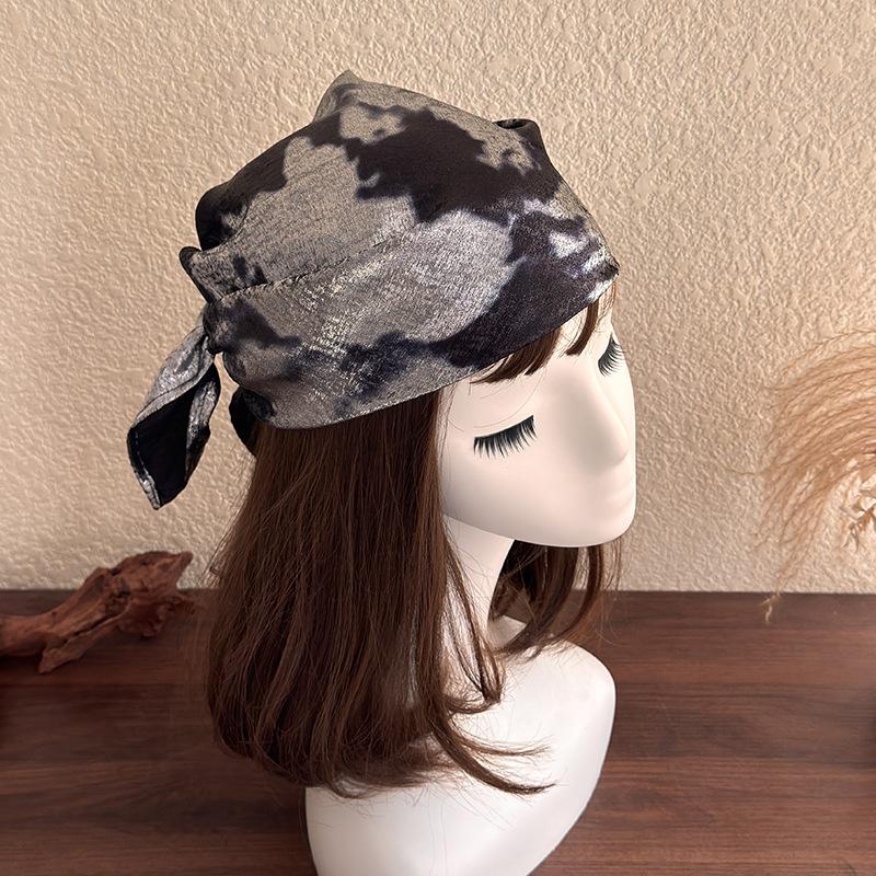 American Retro Hottie Silver Headscarf Female Sweet and Cool Personality Versatile Y2k Hip-hop Hip-hop Square Scarf