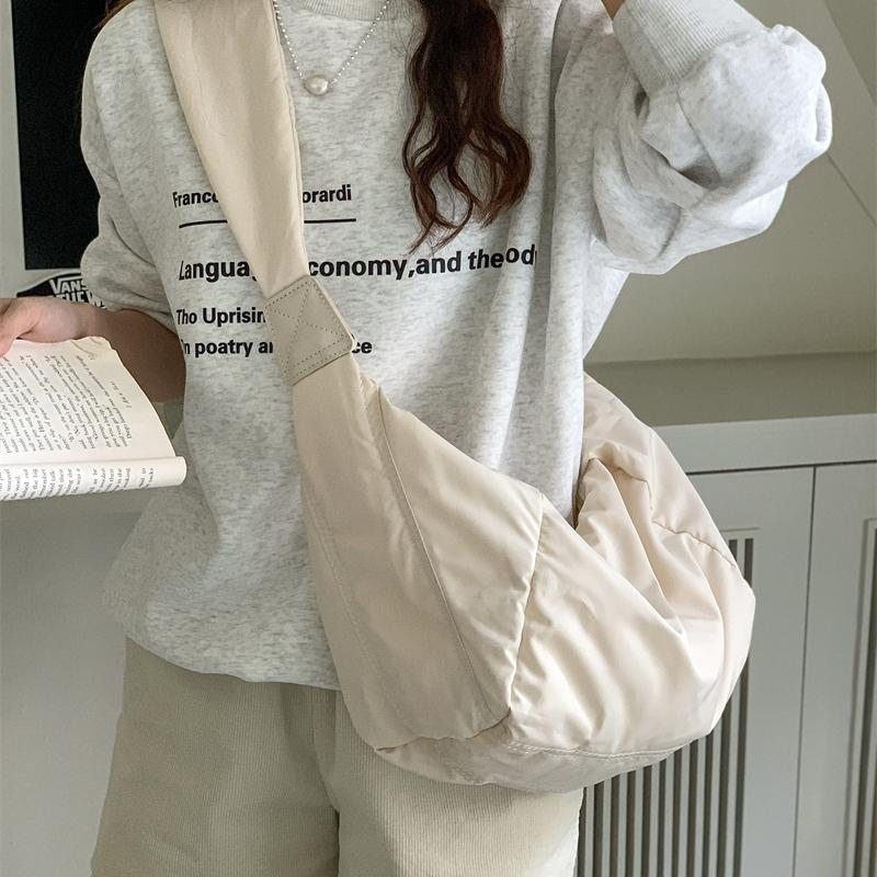 Large Capacity Nylon Shoulder Bag Women Casual Crossbody Sling Bag Lightweight Everyday Tote with Wide Adjustable Strap Crescent Bag