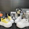 Petites chaussures blanches à semelles épaisses et à grosse tête pour femmes, automne, nouvelles chaussures décontractées en maille à la mode, chaussures muffin polyvalentes pour le sport pour femmes