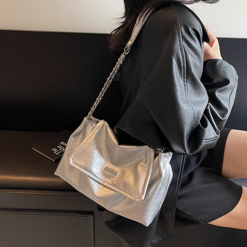 

Сумка большой вместимости женская модная нишевая высококачественная текстурная цепочка на плечо сумка подмышку сумка-тоут сумка-мессенджер серебряный