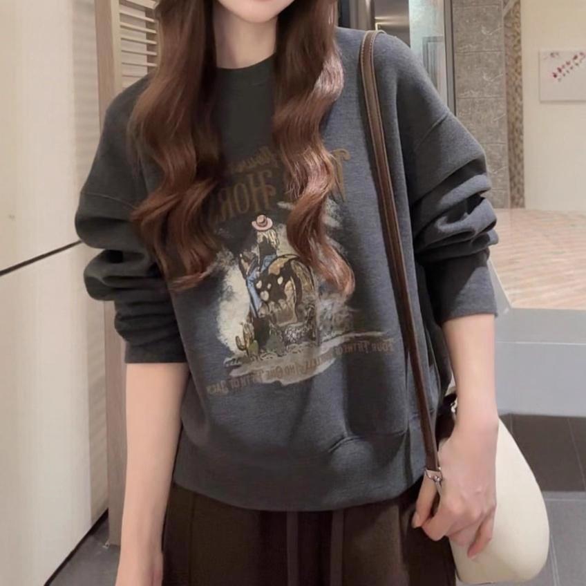 Retro European Style Letter Print Sweatshirt - Women's Versatile Loose Fit, Round Neck, Color Block Design for Autumn/Winter Fashion.