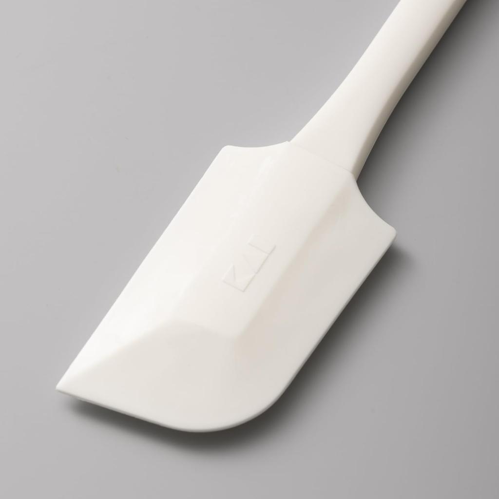 Kai Corporation KAI KITCHEN Hard Resin Spatula for Easy Made in DH8094 Mixing, White, Japan,