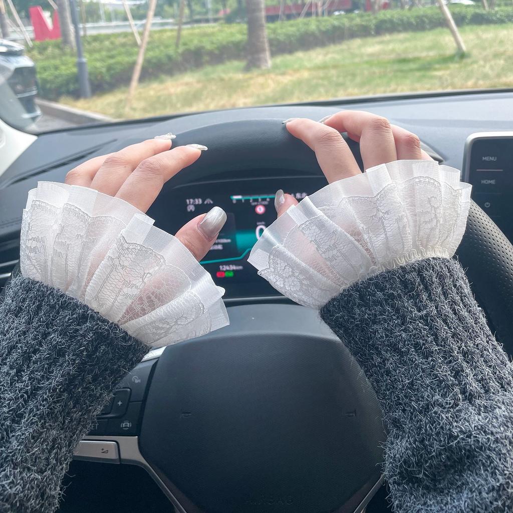 Elegant Floral Lace Fake Sleeved Cuffs for Womens Sweater Blouse Wrist Warmers Horn Cuff False Cuffs Clothing Accessories