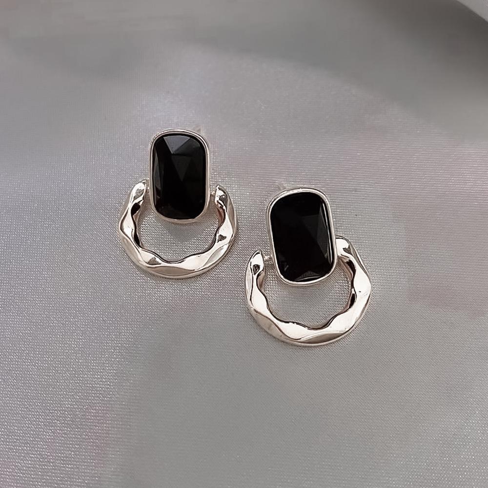 Elegant Gold-Plated Black Zircon Stud Earrings - Niche Design for a Luxurious Fashion Statement