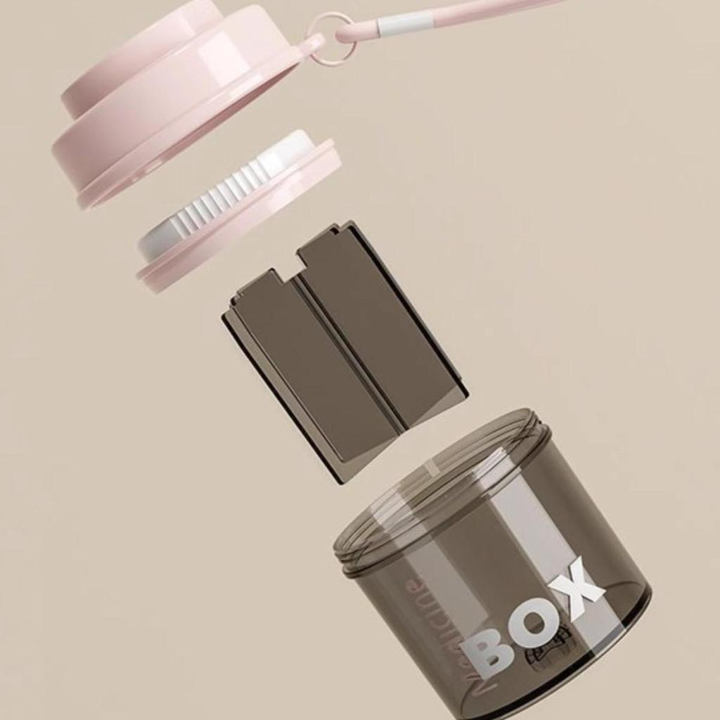 Runde Reise-Pillendose mit Deckel - Feuchtigkeitsgeschützt, unterteilt für drei Tagesdosen