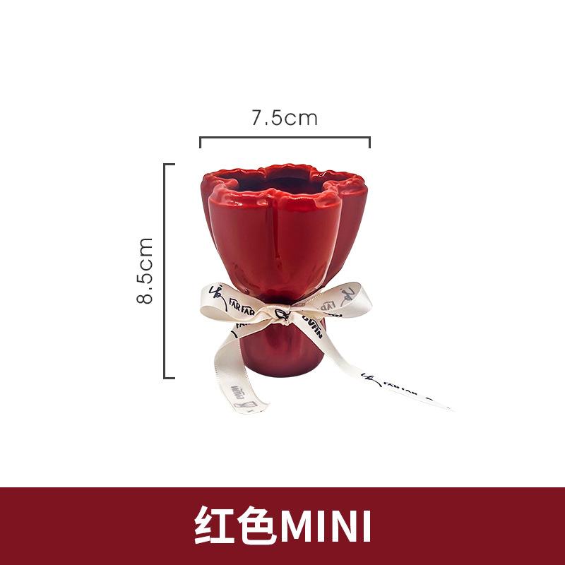 Mini Ceramic Vase for Handheld Bouquets, Home Decor Tabletop Vase, High-Value Gift for Best Friend Wedding, Creative Small Vase
