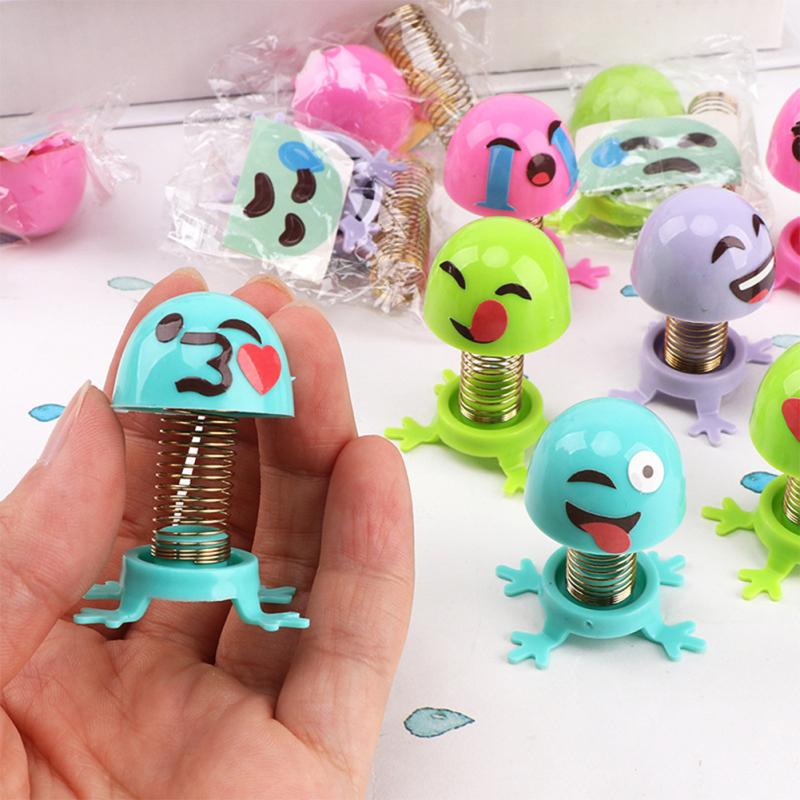 Cute Spring Doll Mini Cartoon Face Shaking Head Doll For Dashboard Desk Home Table