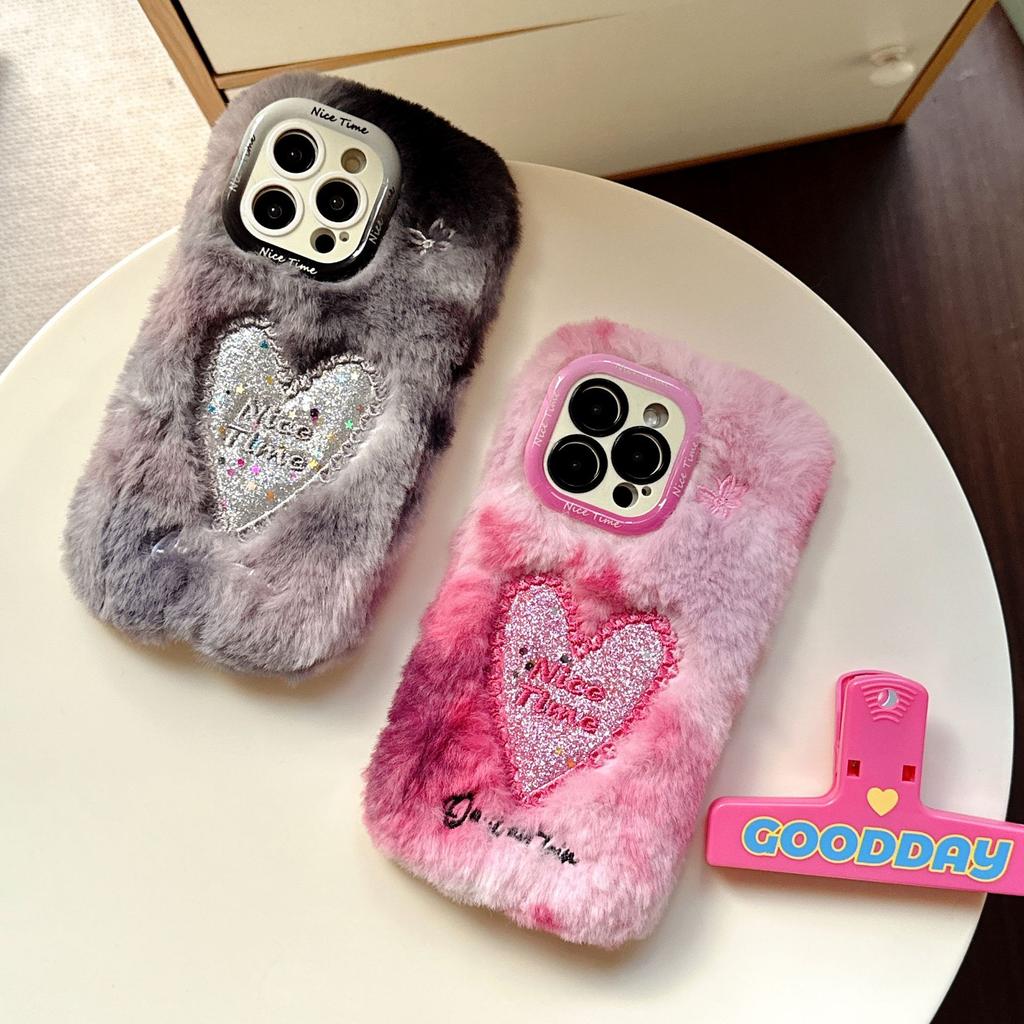 Autumn and winter plush love mobile phone case is suitable for Apple 16promax lens holder iPhone17pro fabric 17.