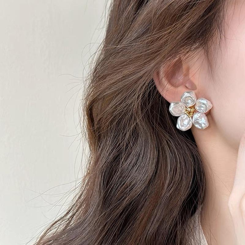 Fashion Baroque Imitation Zircon Stud Earring For Women Elegant Fresh Cheap Earrings Party Trending Zircon Wholesale 2024 New