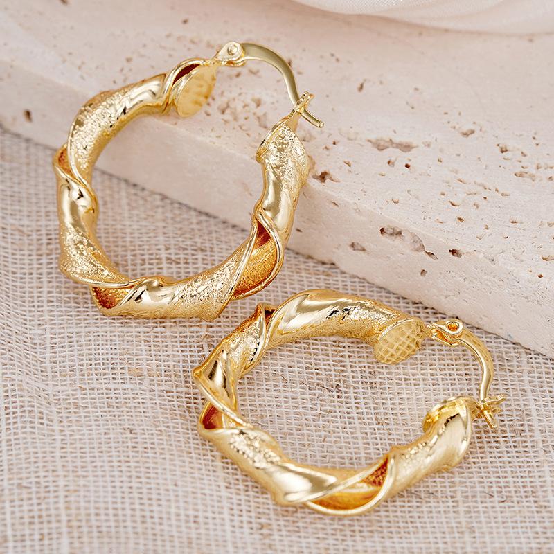 1 Pair, Stylish, High-end Design, Irregular Shape Earrings