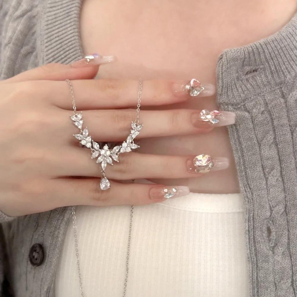 Volledige Diamant Dubbel Kruis Hanger Ketting Dames 2026 Verfijnd Middeleeuws Eenvoudig Veelzijdig Sleutelbeen Ketting Sieraden