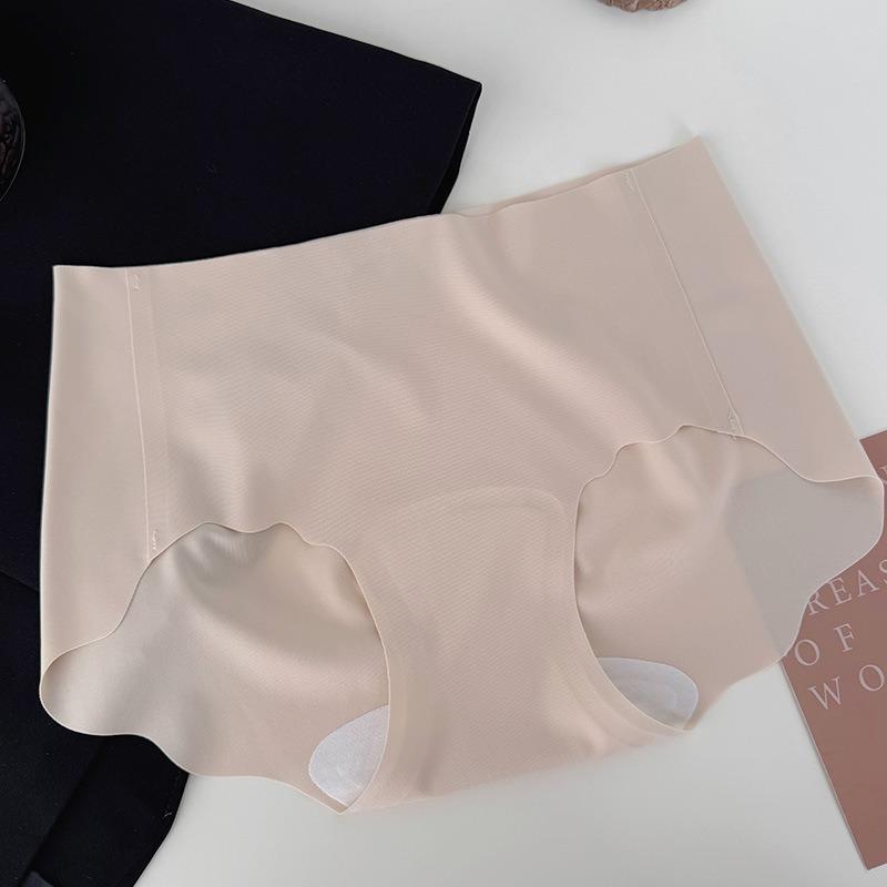 Seamless Mid Waist Plus Size Women Antibacterial Mulberry Silk Crotch Underwear