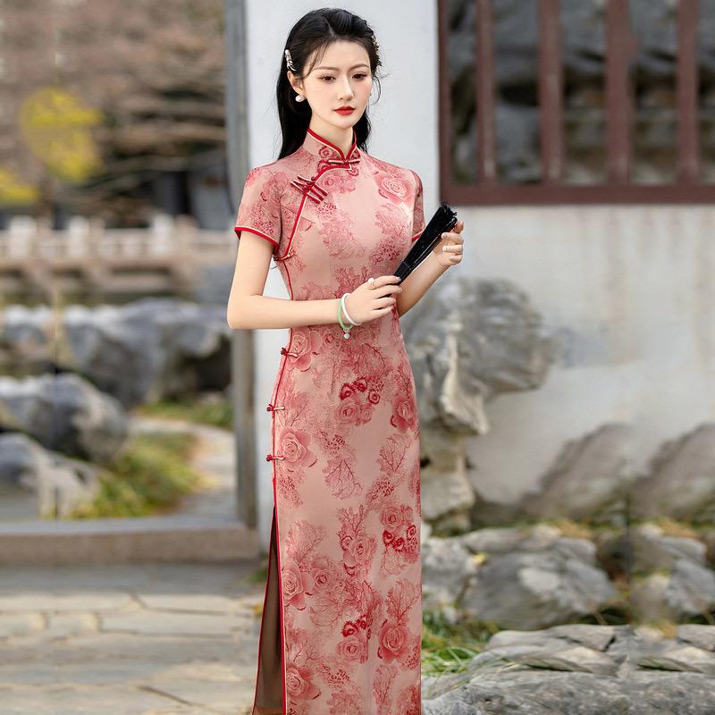 Traditional mother national style new Chinese Suzhou long cheongsam improved young women's high-end sense catwalk daily wear