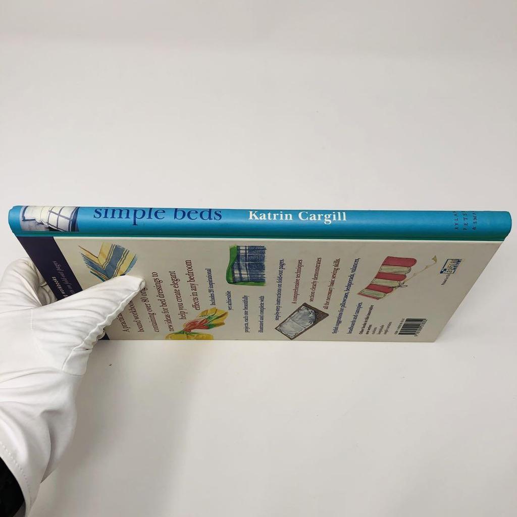 [USED] Books/Bed covers/Cushion covers/Pillow cases simple beds