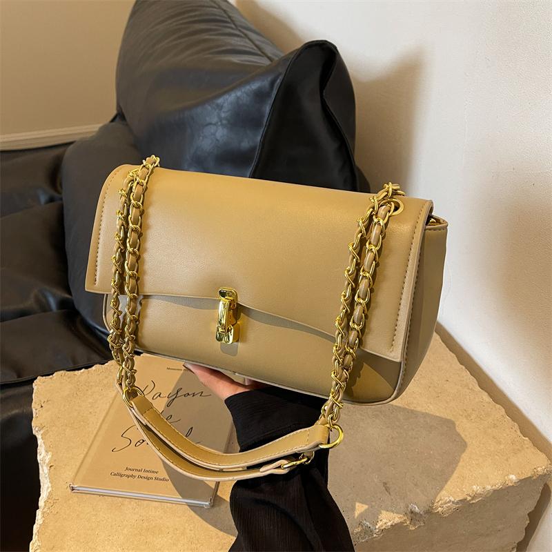 Fashion Textured Women Shoulder Bags Solid Color Versatile Flap Small Square Bag  New Lady Chain Crossbody Bags