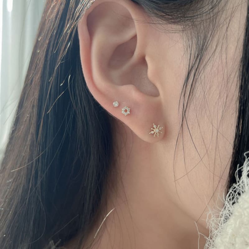 Youngglow 14k Snowflake Piercing (2type)