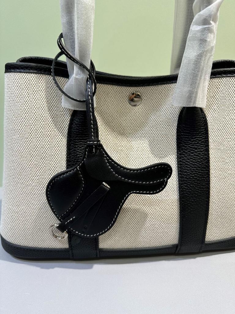 Hochwertiger Leder-Taschenanhänger, Satteltaschen-Anhänger, Niedlicher Auto-Schlüsselanhänger Luxuriös Handgefertigt Echtes Schafsleder Taschenzubehör