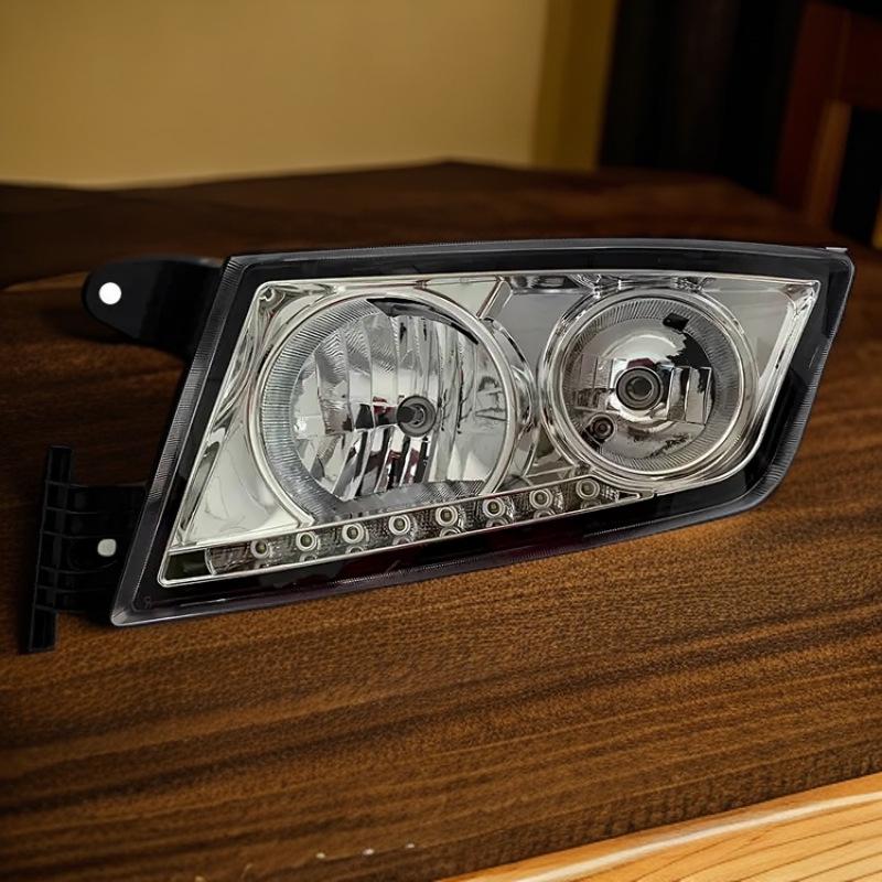 Shacman Heavy-Duty G7 Headlight Assembly: Waterproof, Ultra-Bright Spotlight