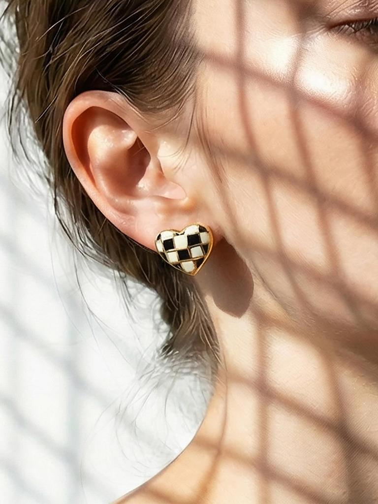 Checkerboard Heart Enamel Stud Earrings - European & American Fashion, Stainless Steel