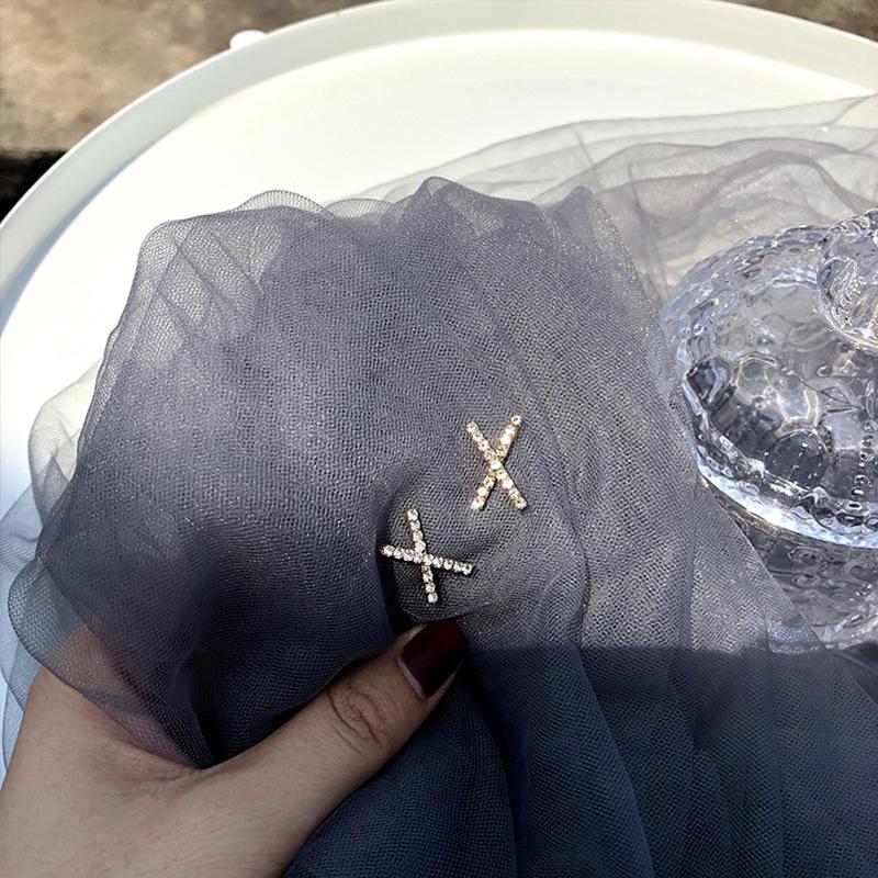 New Earrings Women's Round Face Small Stud Earrings Female Student Korean Version Simple Temperament Fashion Earrings Earrings Women