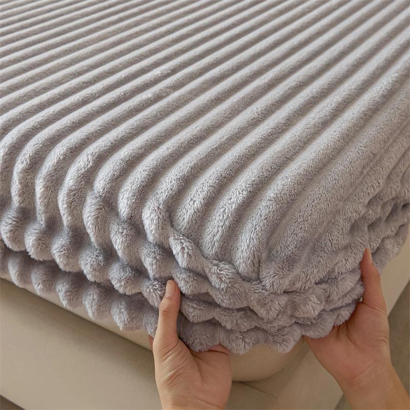 Thicken Bedsheet for Winter Bedcover Fluffy Plush Elastic Mattress Cover Fluffy Fleece Bed Linens Non-slip Mattress Cover