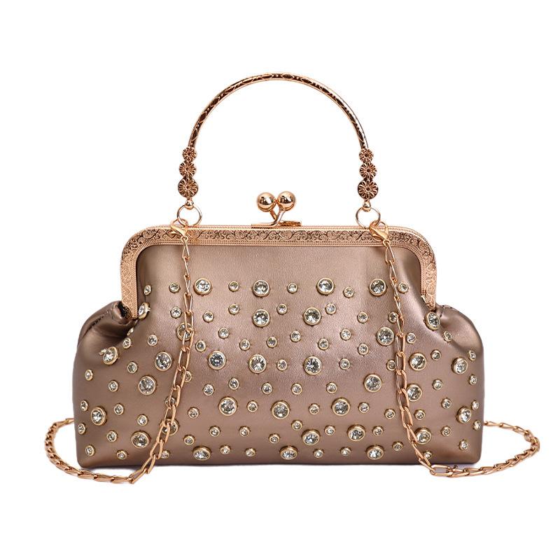 

High-value niche fashion metal handbag women s new trendy pearl decoration foreign-style dinner bag women s bag шампанского