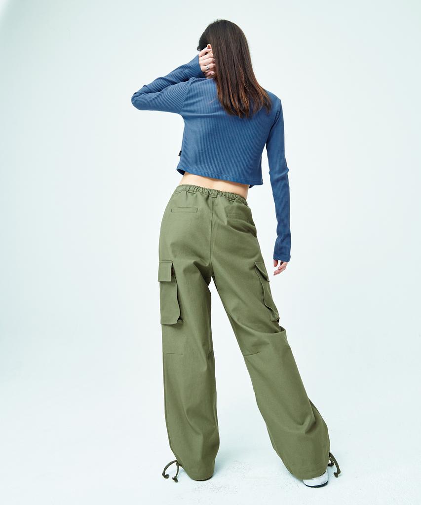 ATTENTIONROW FOR WOMEN Two-Way Wide Cargo Pants (Khaki)