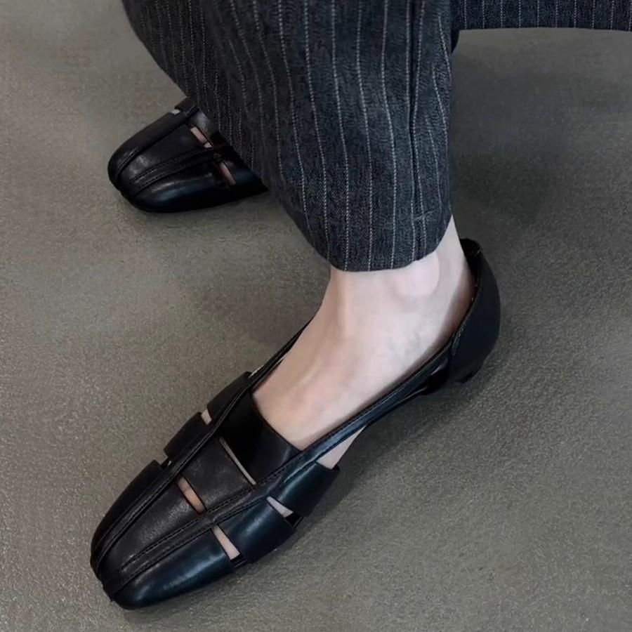 Spot version~ Korean version of temperament fashionable woven square head one pedal simple fashion niche design outer wear women's single shoes