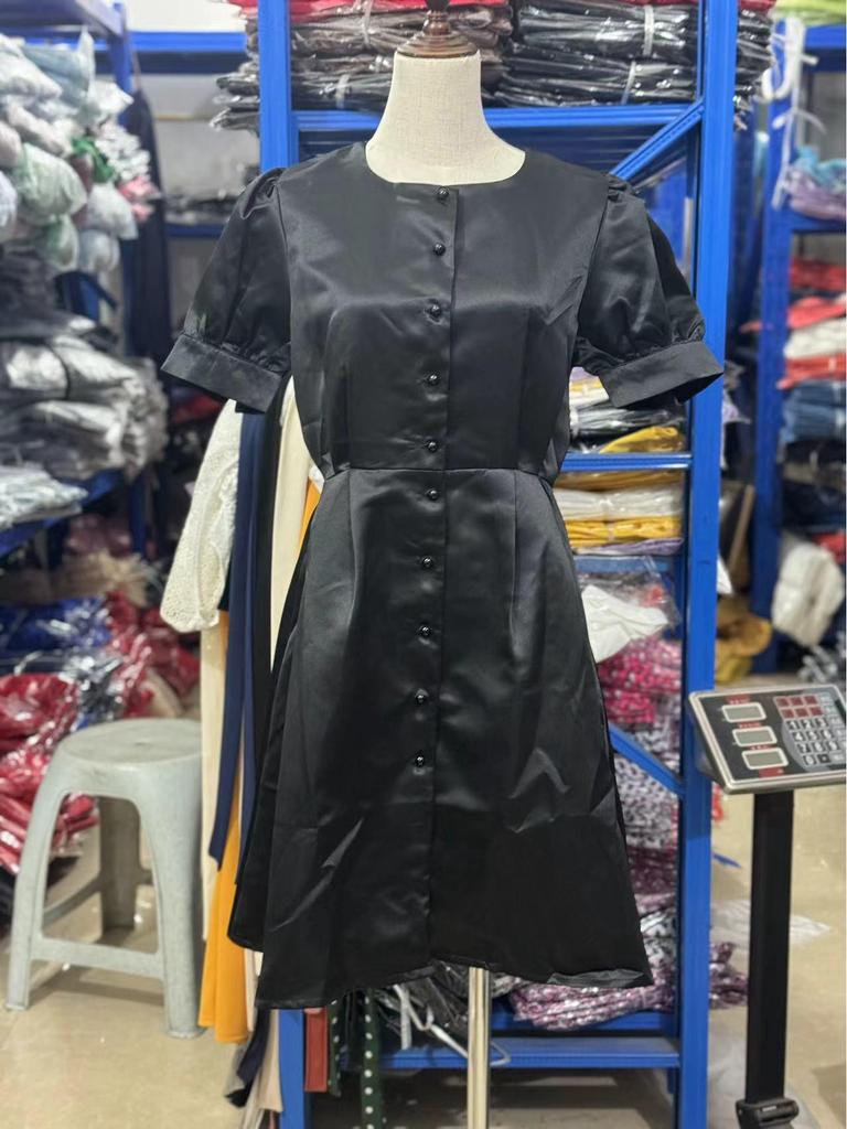 Europäischer & Amerikanischer Stil Geraffte Taille A-Linien Midi-Kleid mit Rundhalsausschnitt Puffkurzärmeln & Perlenknöpfen für Damen