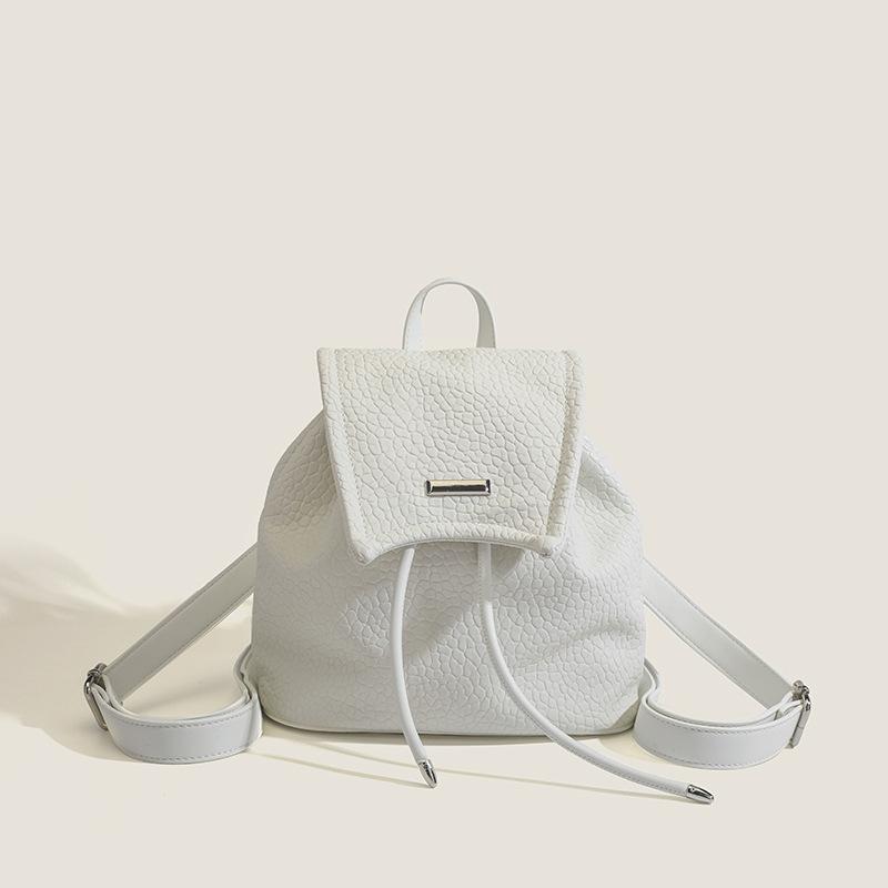 High-quality small backpack for women, 2024 summer new fashion versatile high-end lightweight backpack