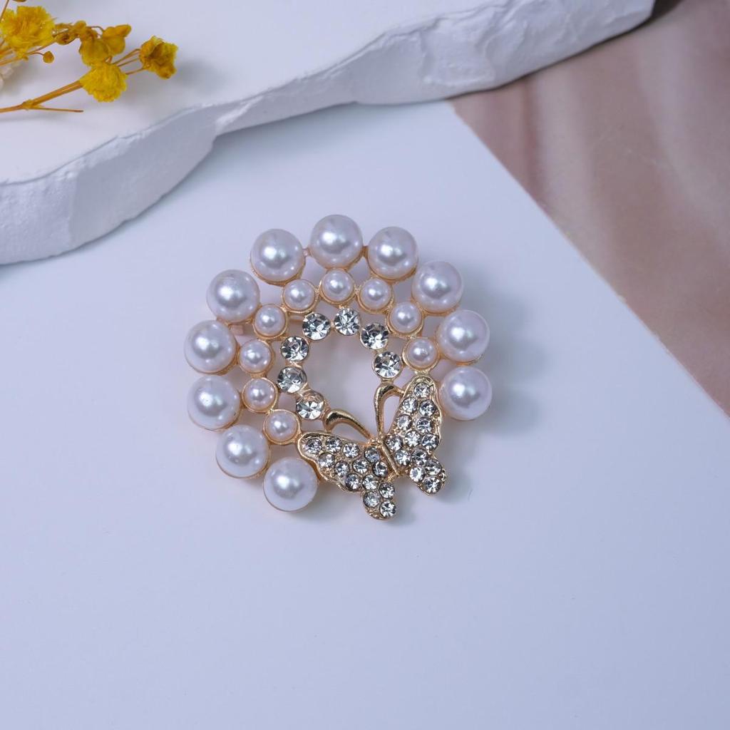 Elegant Butterfly Brooch: Stylish Anti-exposure Pin & Versatile Corsage for Women