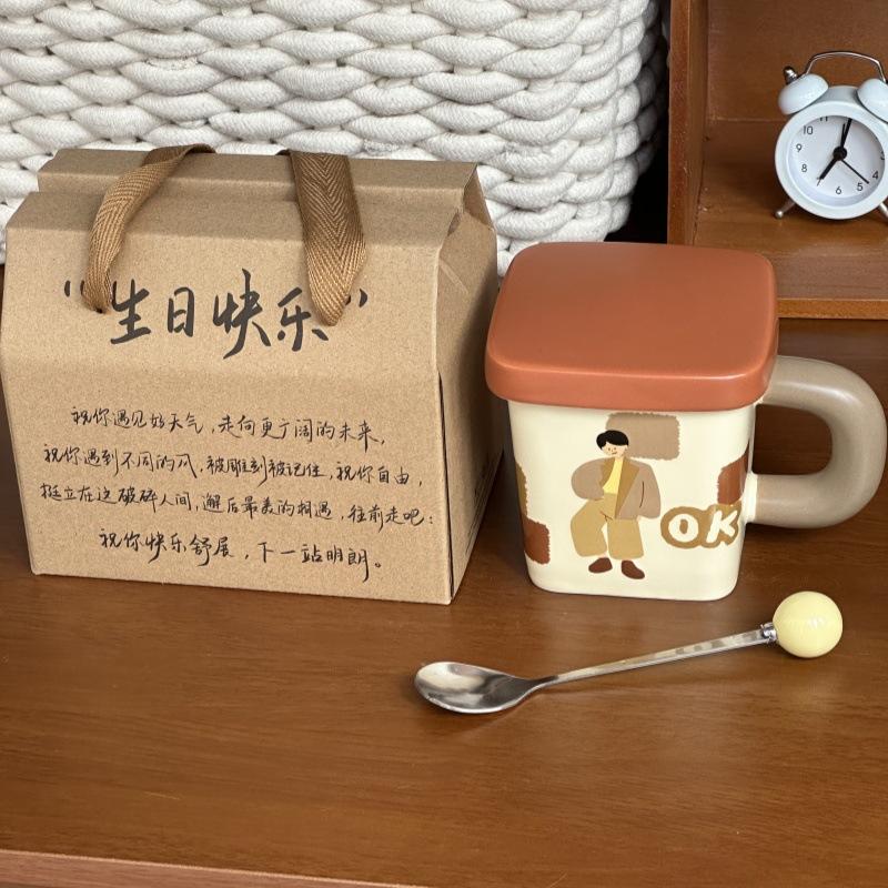 Cute retro boy and girl mugs, couple high-value ceramic drinking cups, birthday gifts for girlfriends