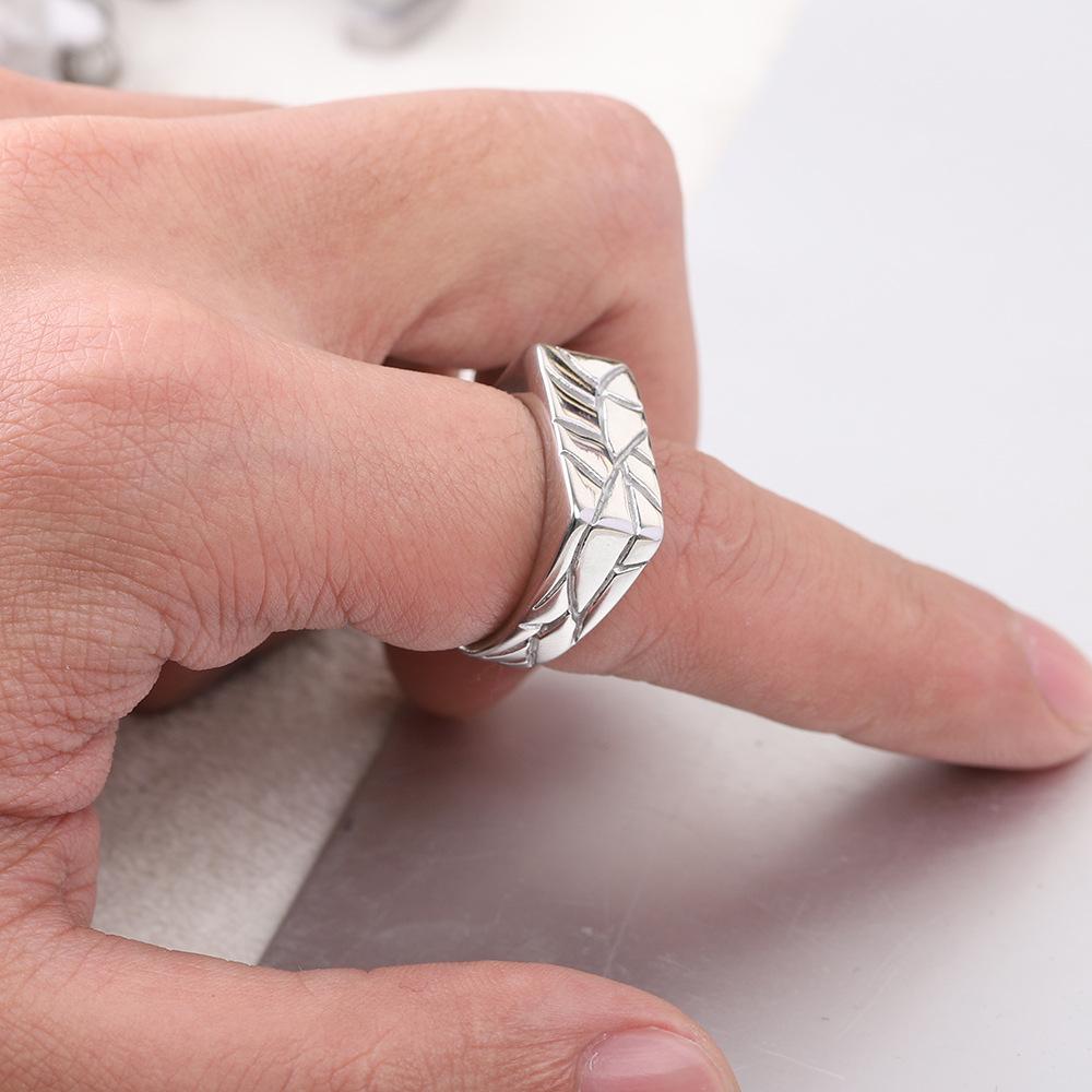 Retro Stainless Steel Rings for Women Men Jewelry Simple Creative Square Stripes with Diamond Grid Texture Ring Wholesale