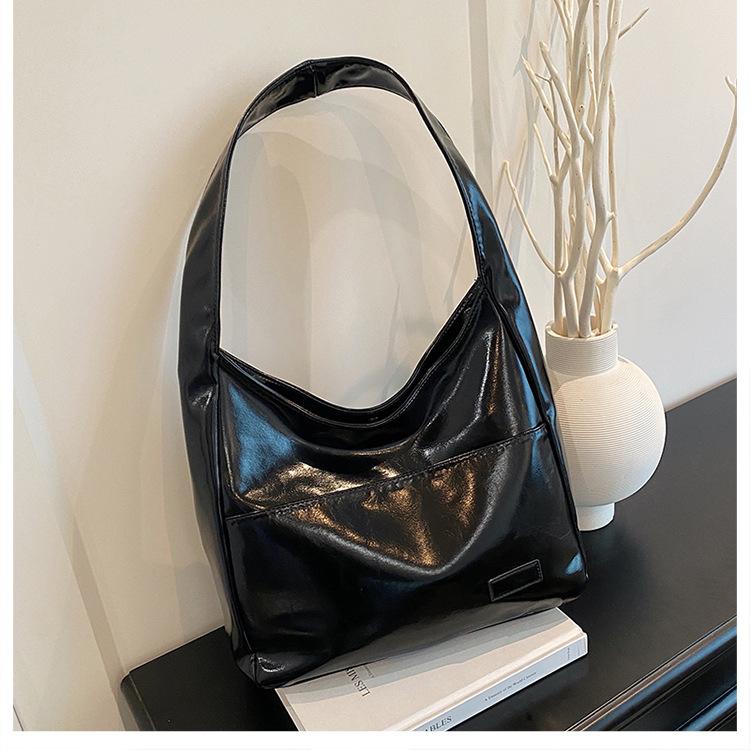 Classic bag, high-end sense, large-capacity retro women's bag, simple commute, underarm bag, shoulder bag, source product