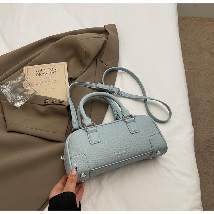 

Korean high-end hand pillow bag 2025 spring new niche trendy fashion versatile single shoulder messenger bag bag women