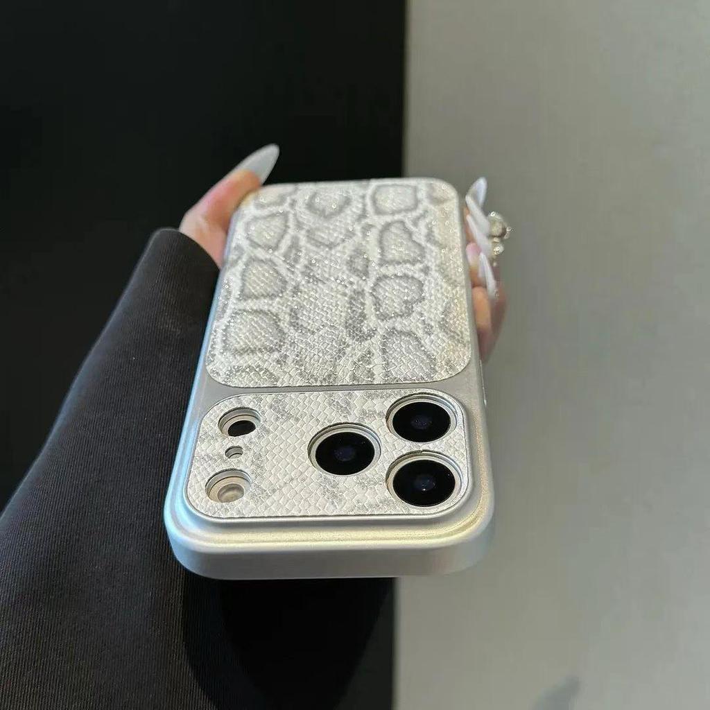European & American Snake Skin Texture iPhone 17 Pro Max Protective Case