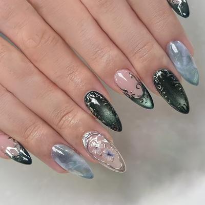 24 Stück Aurora Dunkelgrün Katzenauge Ins Nagelspitzen Silber Französische Falsche Nägel Einfache Blume Tragbare Falschnägel Kunst für Frauen Press On