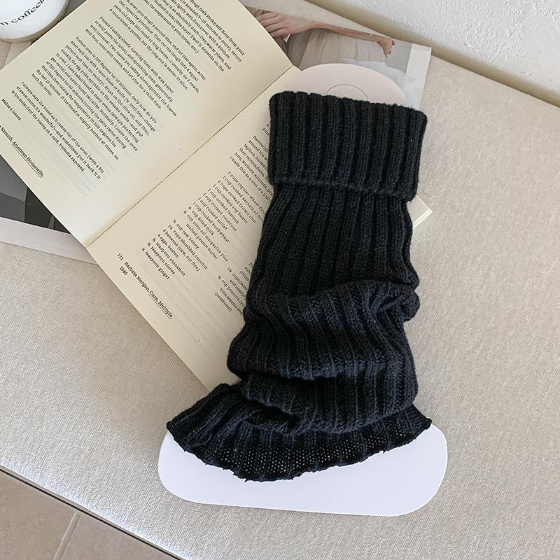 The Mid-calf Socks for Autumn and Winter Look Slimmer. Pair The Leg Socks with Snow Boots. Add Thick and Warm Leg Covers In Winter