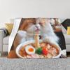 Süße Katze isst Ramen Super Warme Weiche Decken für Sofa/Bett/Reise Anime Süßes Essen Japanisch Kawaii Kätzchen Kitty Manga Ramen Katze