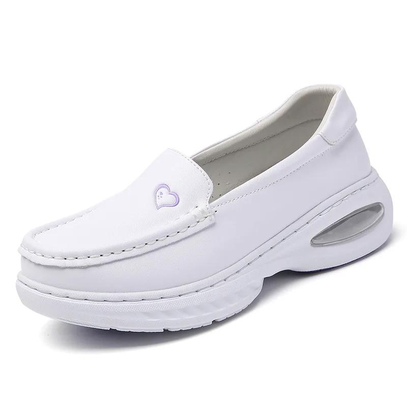 Flat Shoes Women Loafers Casual Slip on Nurse Shoes Women Outdoor Non Slip Soft Breathable White Work Shoe 2025