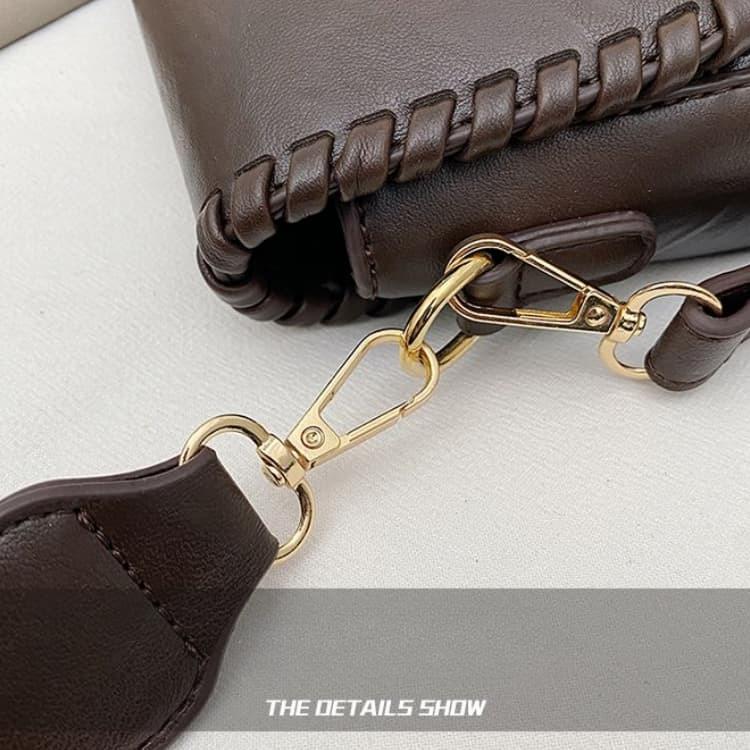 Retro-style Personalized One-shoulder Crossbody Armpit Bag
