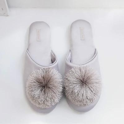 Fashion High Quality Elegant Silk Fringe Ball Pink Comfortable Home Slippers Breathable Indoor Mute Non-slip House Shoes Women Slides