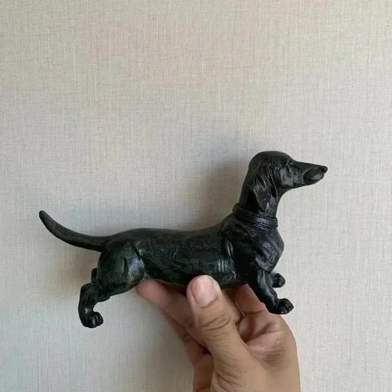 Resin Crafts Standing Long Dog Dachshund Resin Animal Pet Toys Figurine Black Ornament Craft Decoration Garden Sculpture