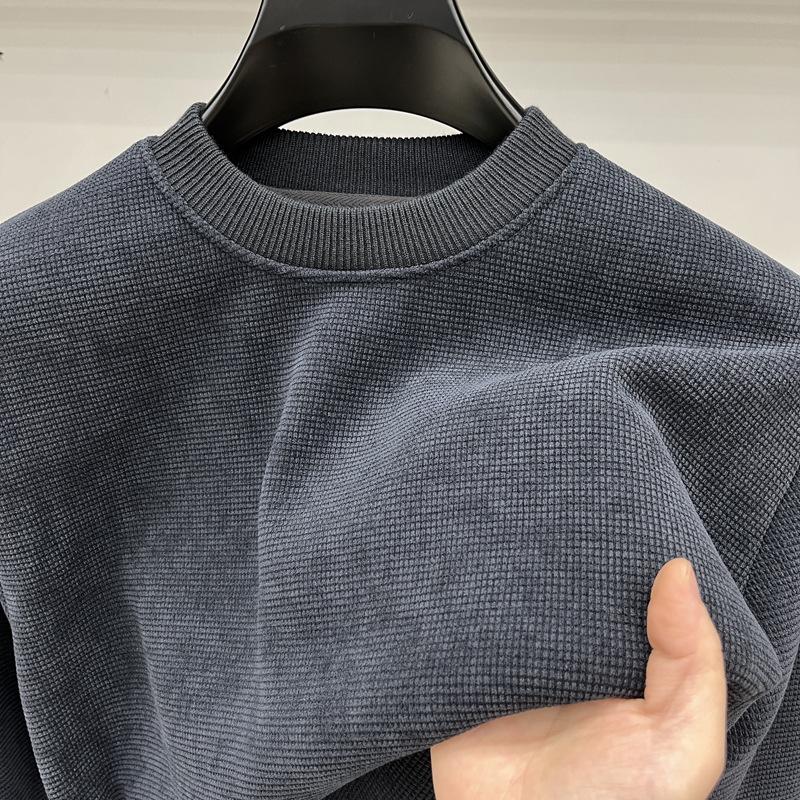 Men's Premium Fleece-Lined Sweatshirt: Warm, Thick, Solid Color, Round Neck, Long-Sleeve Base Layer for Autumn & Winter.