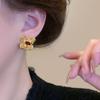 Retro Elegant Floral Gold Stud Earrings - Women's Timeless Versatile Style