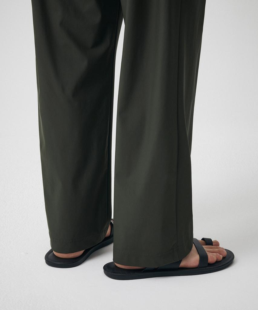 MUSINSA STANDARD Cooling Deep Tuck Wide Elastic Waist Pants [Khaki]